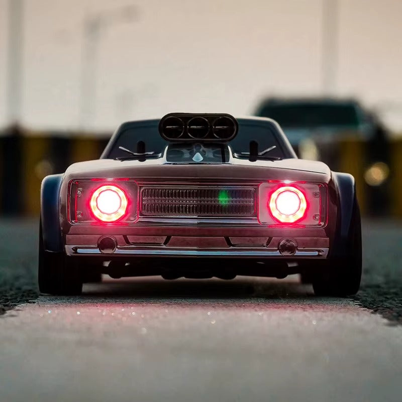 DWH Retro Muscle RC Drift Car 1:16 Scale | 4WD Hobby-Grade Drift Car – Up to 40 km/h